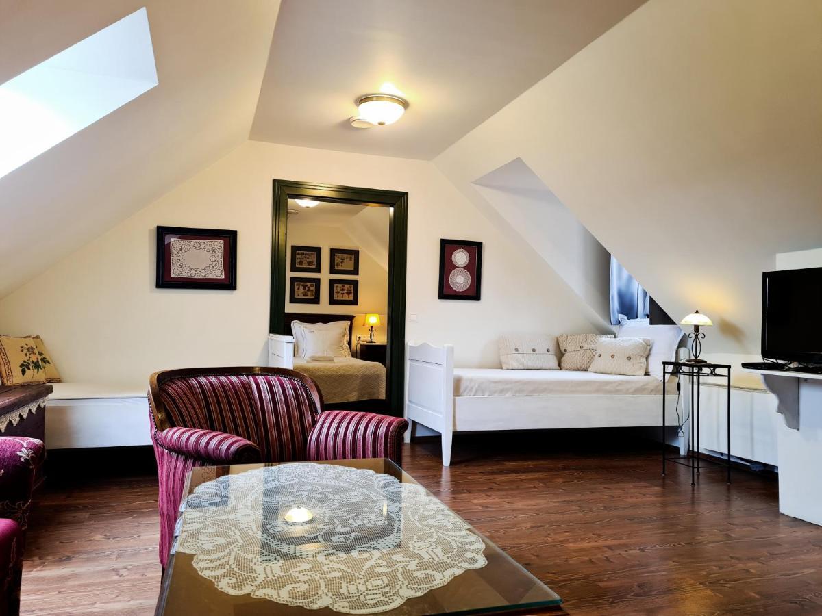 Bed and Breakfast Kosbor Panzio Magyarszombatfa Экстерьер фото